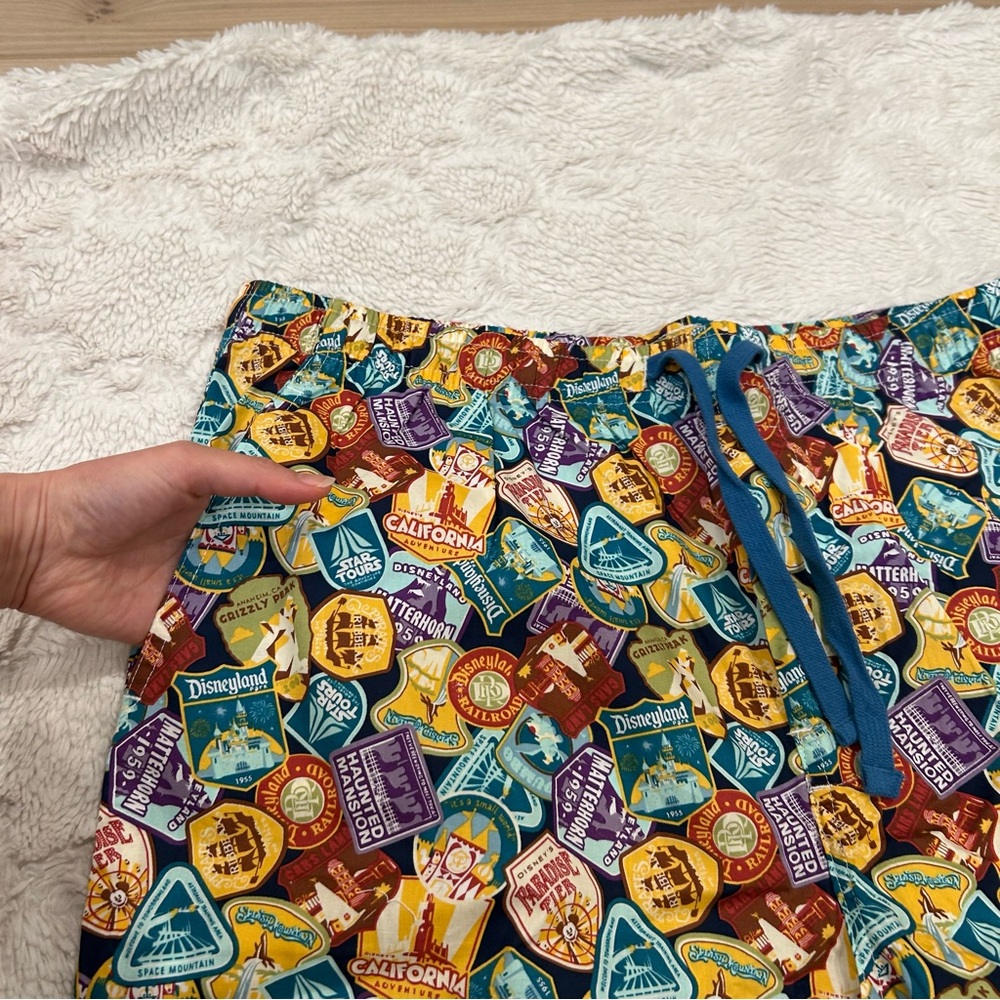 Disney Parks - Disneyland Destination Souvenir Travel Printed Lounge Pants Large - Picture 2 of 10